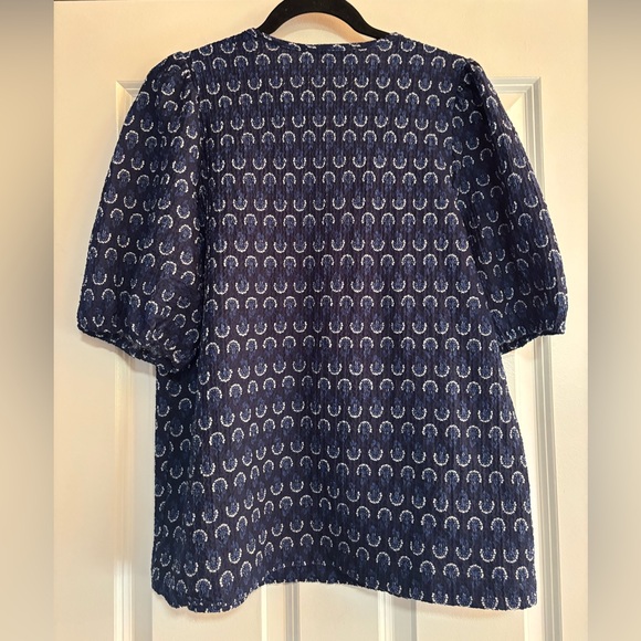 LOFT Textured Patterned Top, size Large - Picture 5 of 8